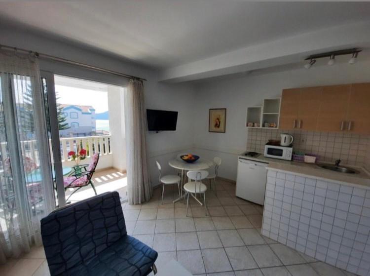 Apartments Milicevic Herceg Novi Eksteriør bilde
