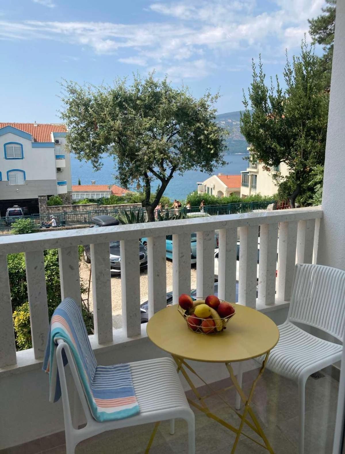 Apartments Milicevic Herceg Novi Eksteriør bilde